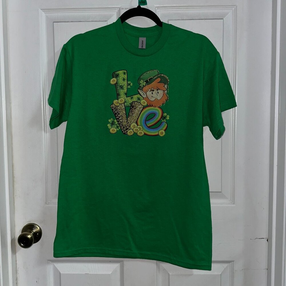 NEW Handcrafted St. Patrick's Day Shirt Size Small